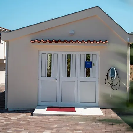 Vujeva By Pag Tours Апартаменты