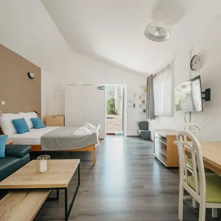 Apartment Vujeva *
