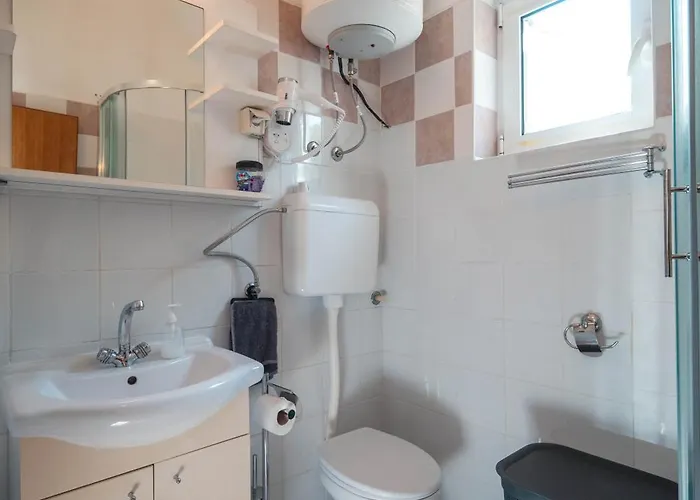 Vujeva By Pag Tours Паг