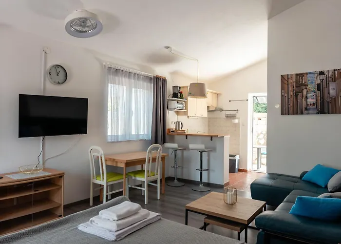 Апартаменты Vujeva By Pag Tours