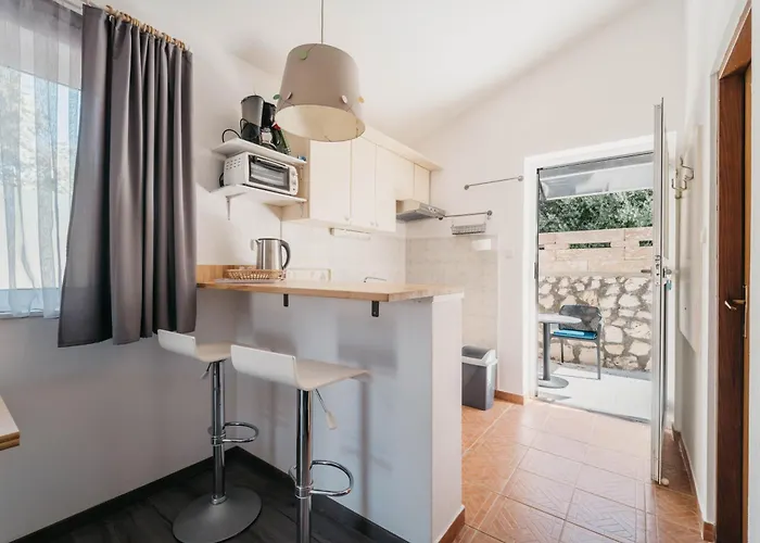 Vujeva By Pag Tours Паг