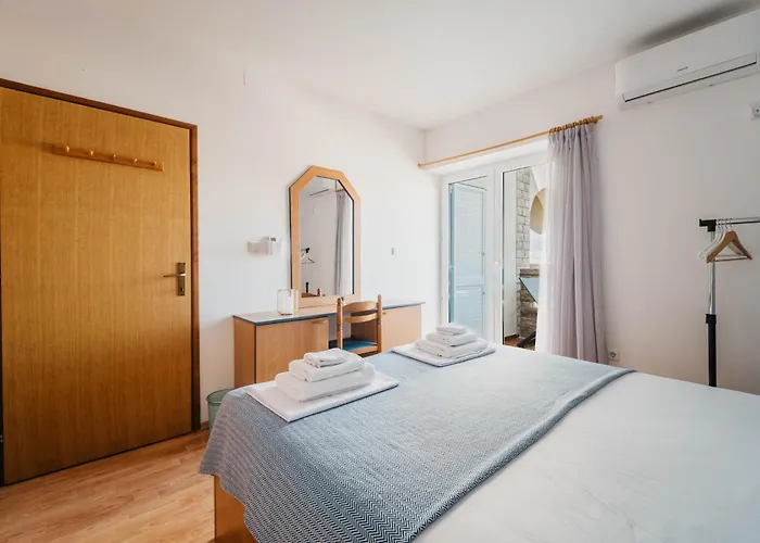 Vujeva By Pag Tours *