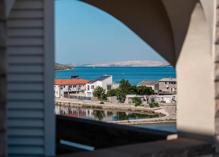 Vujeva By Pag Tours Паг