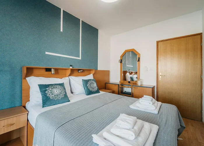 Vujeva By Pag Tours *