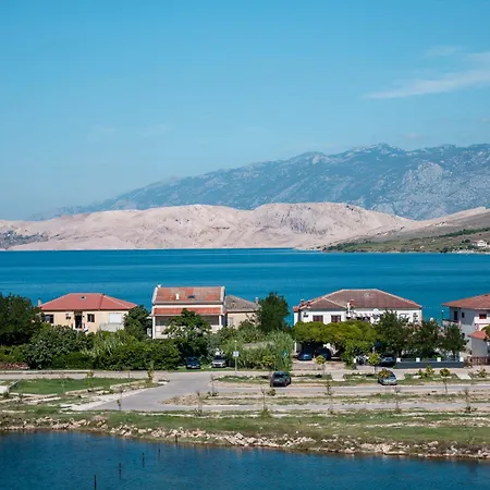 Vujeva By Pag Tours Apartamento *