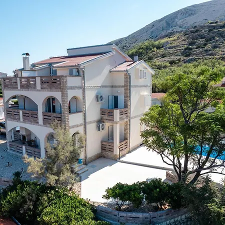 Vujeva By Pag Tours * Pag Town