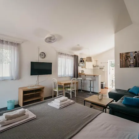 Vujeva By Pag Tours Apartment *