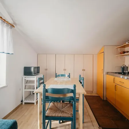 Vujeva By Pag Tours Apartment