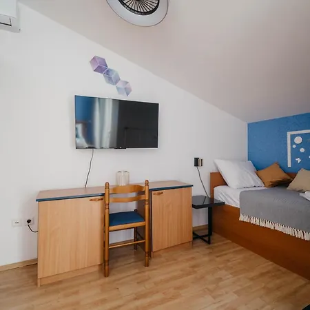 Apartment Vujeva By Pag Tours Pag Town